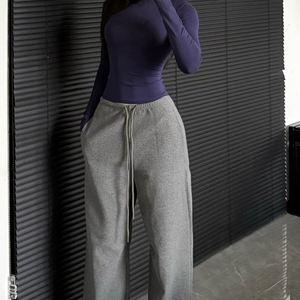 Conjunto Deportivo Elástico de Yoga de Manga Larga y Corte Ajustado, Top Deportivo Altamente Transpirable - Product Image 6