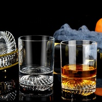 Conception à fond épais de 4 gobelets Ensemble de verres à whisky avec boîte cadeau de couleur
