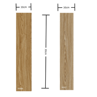 Autocollant de sol en vinyle imperméable de luxe peler et coller les carreaux de sol en PVC LVT
