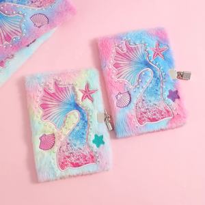 Journal intime en peluche avec queue de sirène coquillage personnalisé avec serrure et stylo Journal scolaire flou pour filles - Product Image 3