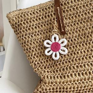El yapımı Bohemian makrome ayçiçeği çanta anahtarlığı cazibe aksesuarları kolye Magritte Floret güneş çiçek dekor Boho dokuma anahtarlıklar - Product Image 5