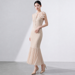 Vestido midi informal para mujer con bordado floral, sin mangas, cuello redondo, corte recto y acampanado, transpirable, con volantes y cuello mandarín. - Product Image 2