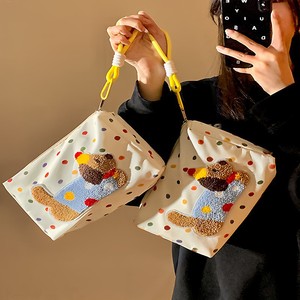 Sac de maquillage à porter à la main, grande capacité, portable, nouveau organisateur de produits de soin de la peau, trousse de toilette de voyage pour femmes - Product Image 1