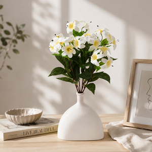 Elegant Small bunch <b>Lilies</b> <b>Artificial</b> Silk <b>Flowers</b> Living Room Tea Table Decoration Photo-prop Wedding Office Floral Materials - Product Image 6