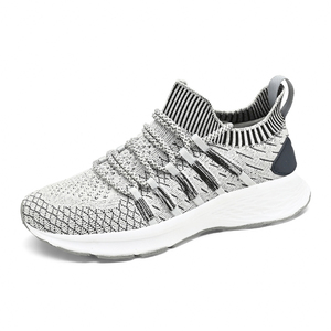 Chaussures de sport décontractées pour hommes personnalisées, ultra légères, en mesh, pour la marche et la course, pour l'automne et l'hiver, livraison rapide - Product Image 1