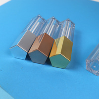Personnalisez votre marque : Gloss à lèvres hydratant en marque blanche – Créez votre propre gloss avec tubes personnalisés et gloss pailleté