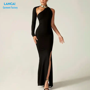 Robes sexy personnalisées pour femmes Robe décontractée irrégulière, mince et fendue aux épaules inclinées pour dames - Product Image 1