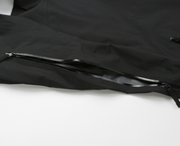 Veste Softshell Imperméable Coupe-Vent de Haute Qualité pour Hommes, Idéale pour la Randonnée et la Pêche en Extérieur, Col Montant, Logo Frontal, à Capuche