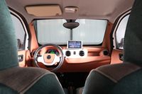 Mobil elektrik 2 kursi kabin tertutup buatan Tiongkok kendaraan elektrik empat roda dewasa motif otomatis mobil Mini jalan UE Legal