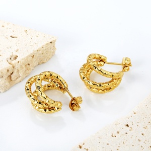 Pendientes de Aro de Acero Inoxidable al por Mayor para Mujer, Joyería de Moda Chapada en Oro de 18K, Pendientes en Forma de C Multicapa Retorcidos - Product Image 3