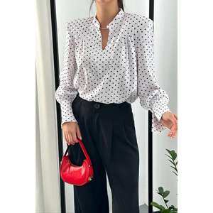 Chemise boutonnée classique blanche à pois pour femme, style bureau, en popeline - Product Image 3