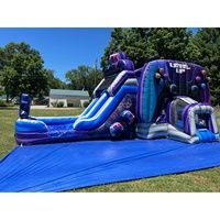 Rumah Kastil Tiup Kombinasi Permainan Bounce House Esport Spawn yang Dapat Disesuaikan dengan Seluncuran Basah untuk Bisnis Penyewaan Pesta