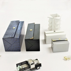 Caja de Anillos Rectangular Personalizada, Caja de Almacenamiento de Joyas con Múltiples Compartimentos, Caja de Exhibición de Joyería Vintage, Modelo Fashion Dogg - Product Image 4