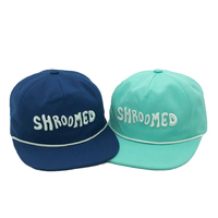 Casquettes Snapback personnalisées sportives Hip Hop 5 panneaux non structurées en nylon imperméable avec logo brodé feuille et fermeture à cordon, séchage rapide