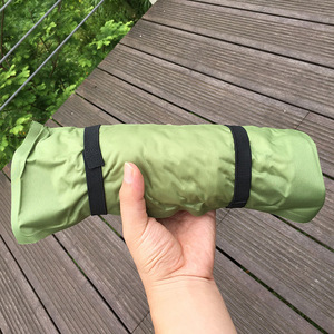 Almohada inflable portátil de 45x25cm, almohada rectangular para acampar al aire libre, hecha de 100% poliéster, plegable y ligera - Product Image 3