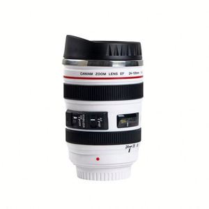 Taza de Café de Acero Inoxidable con Diseño de Lente de Cámara EF24-105mm, Negra, Térmica, Autoagitadora, con Logotipo Personalizado - Product Image 3