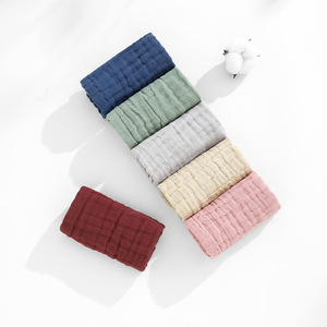 Qidou – bavoir en gaze pour bébé, 30x30cm, en pur coton, couleur unie, doux et respirant, serviette pour nourrissons, pour l'alimentation - Product Image 2