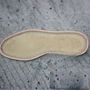 <span class=keywords><strong>Semelle</strong></span> de chaussure en caoutchouc naturel durable avec bordure en cuir de qualité supérieure, confortable, flexible et idéale pour les <span class=keywords><strong>chaussures</strong></span> faites à la main - Product Image 2