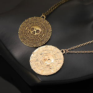 Artículos de Moda al por Mayor de la Serie de Películas Piratas del Caribe, Collar con Moneda Antigua Chapada, Collar con Calavera - Product Image 3