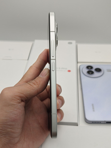 Teléfono Celular Usado A+ Mi Civi 5 Pro, 6.55'', Snapdragon 8s Gen4, 256GB/512GB, Excelente Batería de 6000mAh, Smartphone 5G - Product Image 4