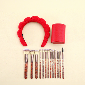 Juego de 15 <span class=keywords><strong>Brochas</strong></span> de Maquillaje con Pedrería Glitz and Glam, Estilo Profesional, <span class=keywords><strong>Brochas</strong></span> de Maquillaje de Lujo al por Mayor con Caja de Regalo - Product Image 3