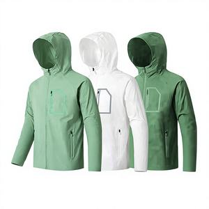 Veste longue légère personnalisée pour homme en polaire polyester/coton, coupe-vent décontractée pour l'extérieur avec fermeture éclair et revêtement solaire - Product Image 4