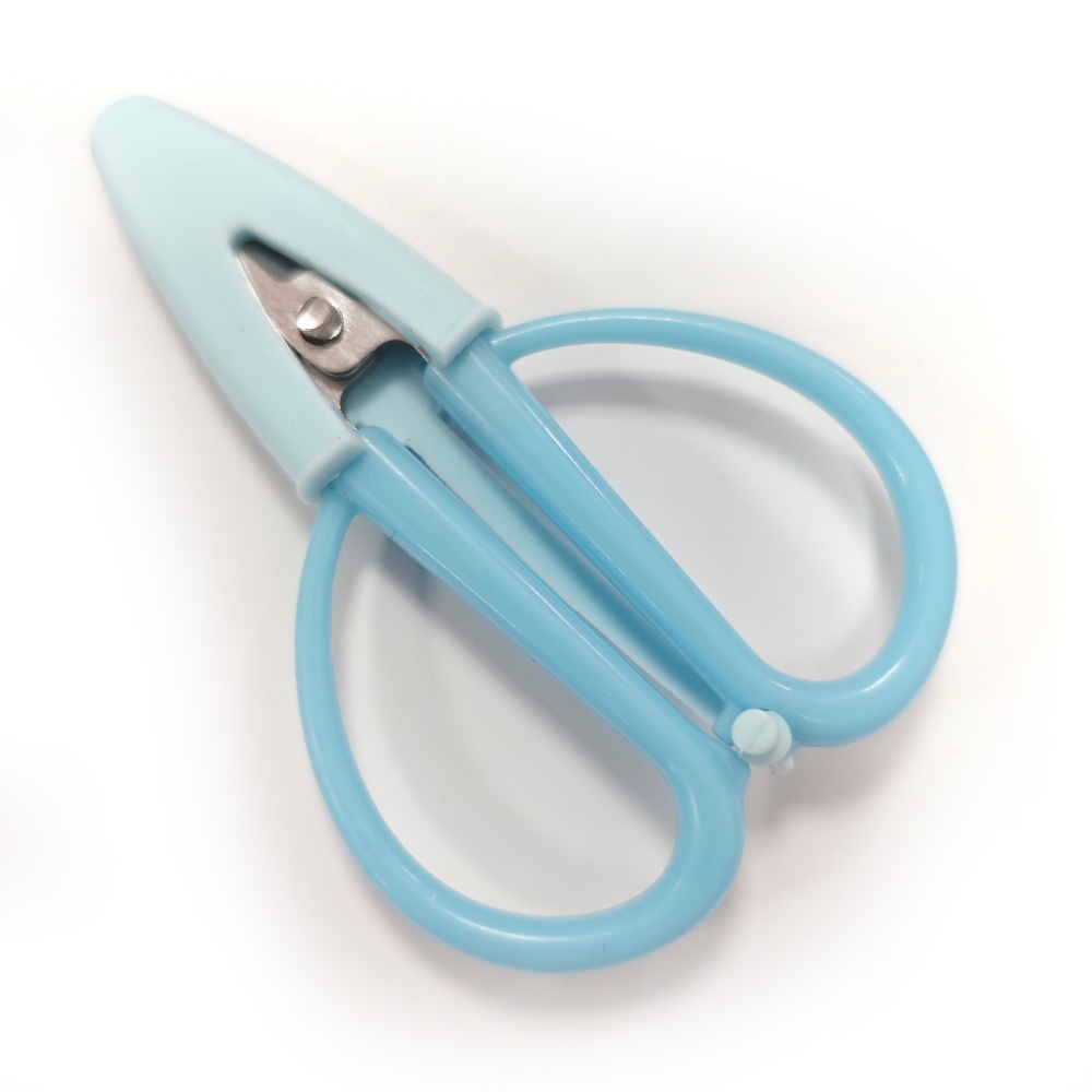 bleu foncé avec couverture bleu clair