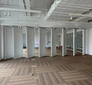 Có Thể Gập Lại Có Thể Hoạt động Trượt Tường Nhà Máy Di Chuyển Cách Âm Gấp Phòng Divider Phân Vùng Tường Với Theo Dõi Phụ Kiện Cho Bữa Tiệc - Product Image 1
