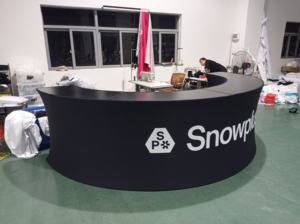 Khung nhôm Bàn cà phê đứng quầy tiếp tân di động với ánh sáng nửa bàn tròn bàn triển lãm thiết bị văn phòng - Product Image 5