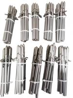 Outil de serrage pour machine à fixer les sangles de tongs, dispositif de fixation pour sangles de tongs en EVA