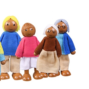 Poupée de famille conçue avec une maison de poupée, jeux de rôle, poupée pour enfants - Product Image 4