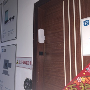 reichweite tür sos alarm 4 g asset <span class=keywords><strong>gps</strong></span> tracker wasserdicht stimme bewegung tür offen <span class=keywords><strong>detector</strong></span> alarm wird in echtzeit an das handy gesendet - Product Image 3