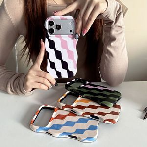 Funda con Diseño de Bloques de Color y Efecto de Ondas de Agua Compatible con iPhone 16 Pro Max, iPhone 17, 15/14, Película Dos en Uno - Product Image 1