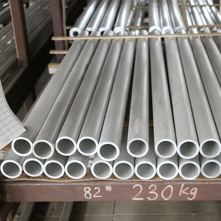 Tube en alliage d'aluminium 16.4*13.5mm extrudé précision 6061 6063 T6 tuyau rond en aluminium