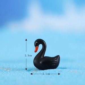 Миниатюрная фигурка лебедя из пластика для сказочного сада своими руками, с развернутыми крыльями, модель животного для домашнего декора - Product Image 5