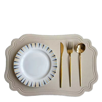 Set de table de luxe en cuir PVC gaufré 33 cm, résistant à la chaleur, imperméable, anti-taches, tapis de table irrégulier, dessous de plat et de bol