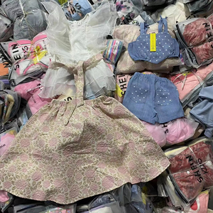 Set <span class=keywords><strong>di</strong></span> <span class=keywords><strong>Abbigliamento</strong></span> <span class=keywords><strong>di</strong></span> <span class=keywords><strong>Marca</strong></span> per Bambini 2 Pezzi Completi Estivi per Bambini - Product Image 5