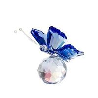 Vente en gros de papillons décoratifs en cristal K9 personnalisés, articles décoratifs exquis, décoration polie, souvenir de mariage féerique moderne, cadeau