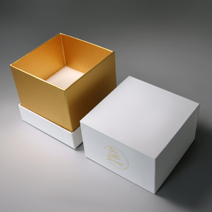 Scatola <span class=keywords><strong>di</strong></span> imballaggio <span class=keywords><strong>di</strong></span> candela <span class=keywords><strong>di</strong></span> lusso con Base <span class=keywords><strong>di</strong></span> coperchio <span class=keywords><strong>di</strong></span> lusso scatole <span class=keywords><strong>di</strong></span> carta per candele con Logo - Product Image 4