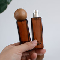 GIVELAMI – Flacon vide en verre ambré carré de 30 ml avec bouchon rond en bois pour parfum et huiles essentielles, rechargeable, en gros