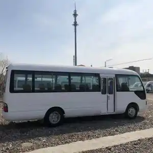 Kullanılan orijinal LHD otobüs araba 30 koltuk 23 koltuk Coaster şehir otobüsü satılık