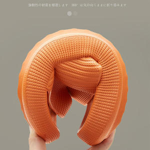 Zapatillas de Casa OEM ODM personalizadas al por mayor, éxito de ventas EVA, a la moda, con logotipo personalizado, Zapatillas de casa para mujer, sandalias antideslizantes con almohada para el hogar - Product Image 4