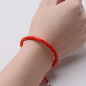 งานจัดแสดงสินค้ากีฬาสร้อยข้อมือนำโชคกำไลข้อมือสีดำแดงนำโชคกำไลข้อมือเชือกถักแฮนด์เมด - Product Image 2