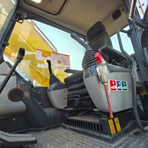 90% New Low Hours Well Maintained Komatsu PC220 Excavator Available for Sale - Product Image 6