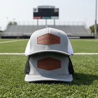 Casquette de camionneur de haute qualité à 6 panneaux avec patch en cuir et visière incurvée pour hommes