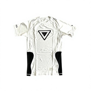 Rashguard MMA imprimé par sublimation de haute qualité pour hommes, rashguard de compression à manches courtes pour hommes BJJ avec panneau latéral - Product Image 1