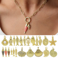 Collar con Colgante de Latón de la Serie Océano, Chapado en Oro de 18K, con Dije de Concha y Perla, Gargantilla para Mujer