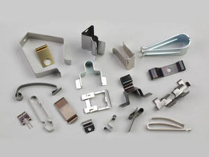 Изготовленные на заказ металлические штамповки маленькие 301 из нержавеющей стали Пружинные стальные зажимы для листьев OEM Прецизионные штамповочные металлические зажимы - Product Image 5