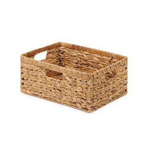 Panier de <span class=keywords><strong>rangement</strong></span> carré en jacinthe d'eau naturelle tressé à la main avec trois poignées, style rustique, pour la décoration intérieure, vente en gros, OEM - Product Image 1