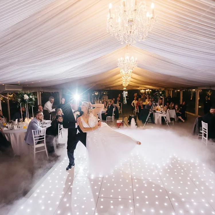 結婚式のワイヤレスライト用の白いポータブルマグネットLEDダンスフロアを使用した中国のきらめきスターライト